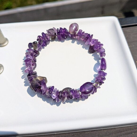 Natural Purple Amethyst Crystal Gemstone Bracelet - Picture 6 of 14